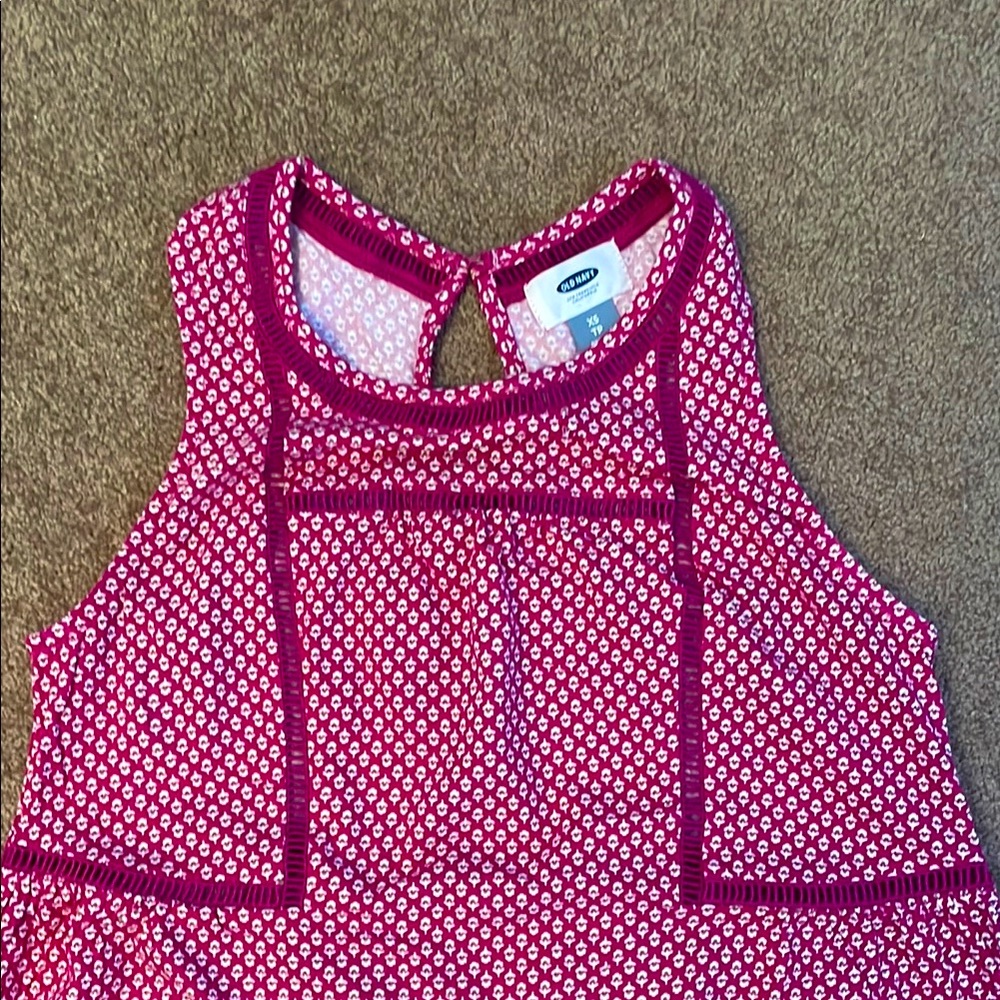 Old Navy tank top!
